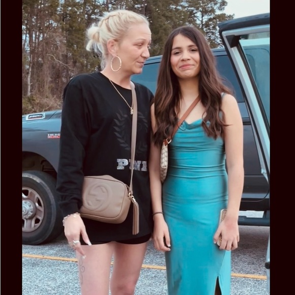 Meet your Posher, Ashley - Picture 3 of 4